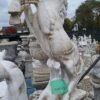 Groot steigerend paard + grote sokkel