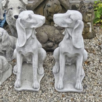 Jachthond links en rechts tuinbeeld hond