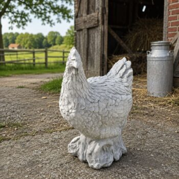 Kip betonnen tuinbeeld