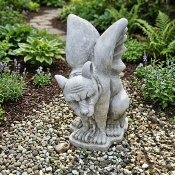 Gargoyle zittend met vleugels