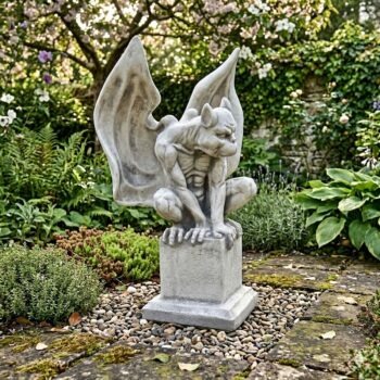 Gargoyle op zuil