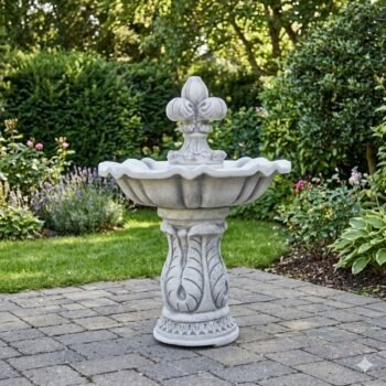 Fontein met Franse Lelie Klassieke tuinfonteinen van beton