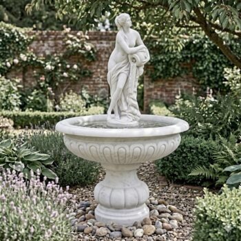 Fontein vrouw met kruik