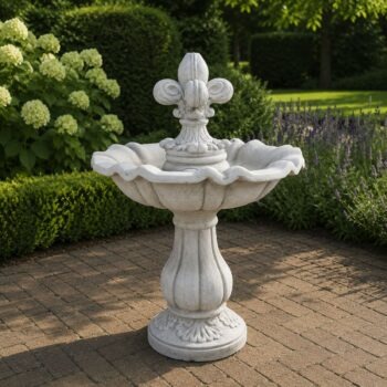 Fontein met Franse Lelie 2 Stenen fontein tuin.