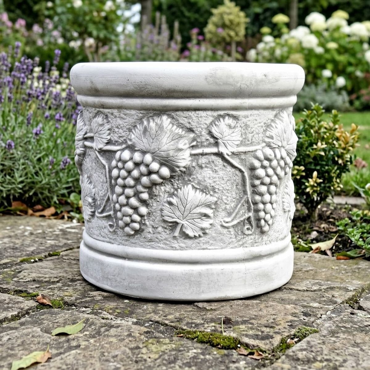 Ronde bloempot met druiven