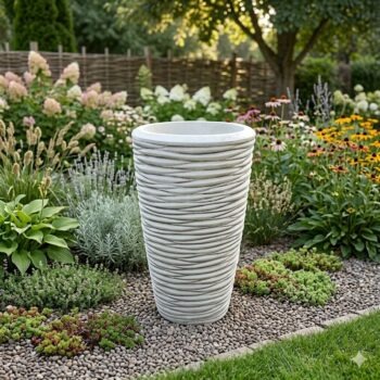 Bloempot met reliëf